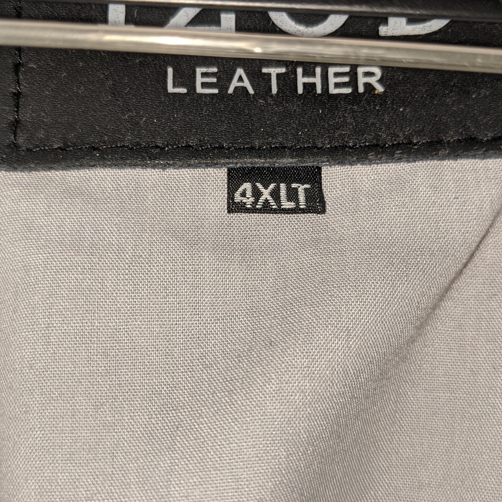 Leather jacket - Picture 3 of 5